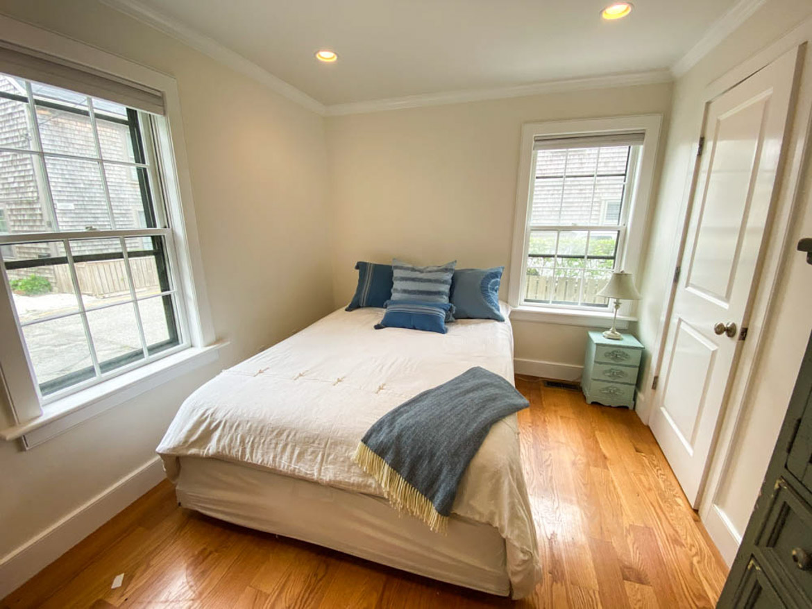 6 Beaver Street 12