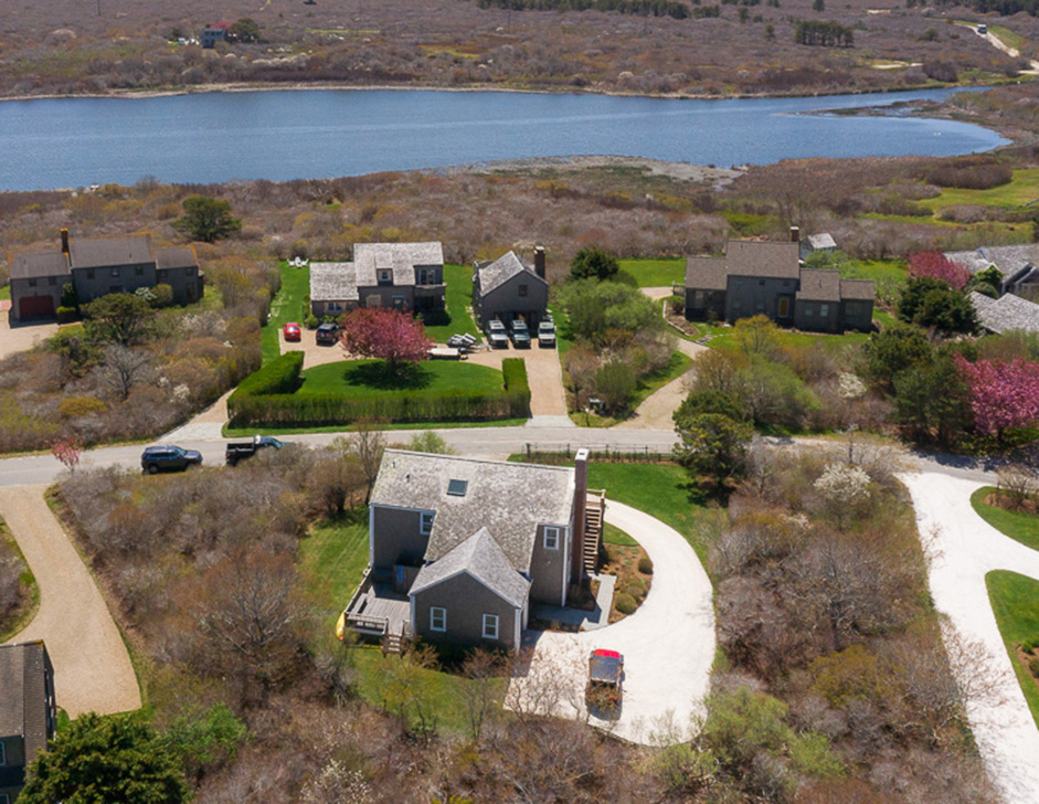 35 Long Pond Dr