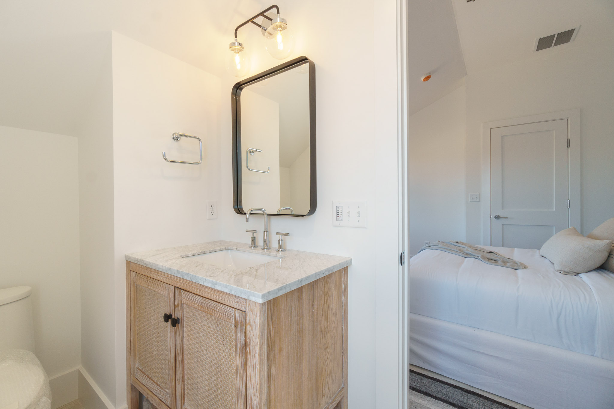28 N Mill St Nantucket_17