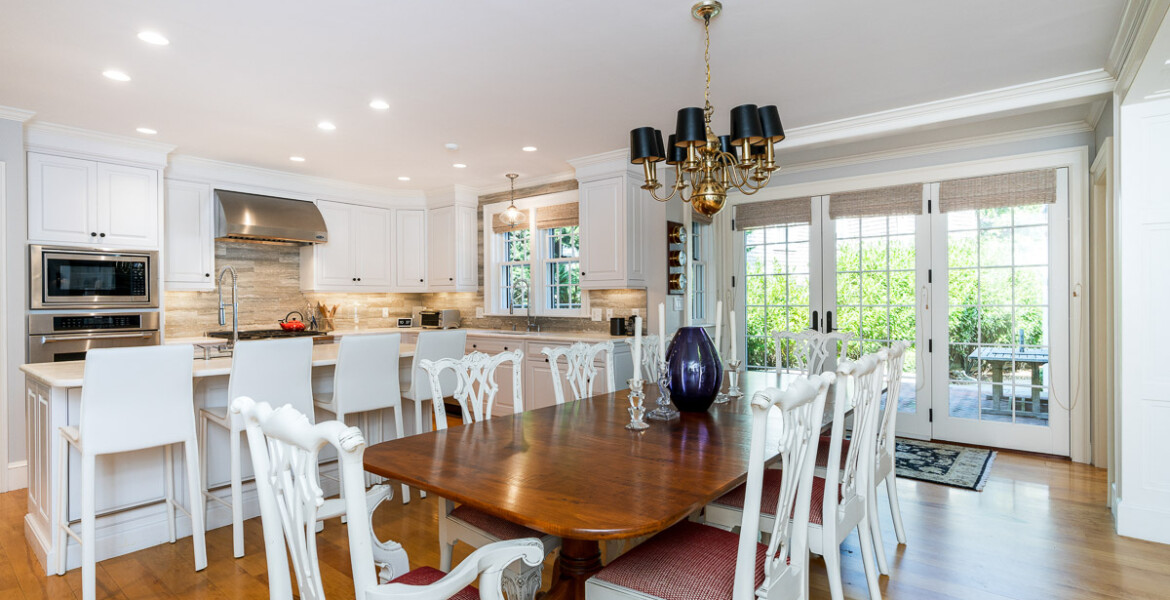 8 103-Main_1st-Kitchen-Dining_03