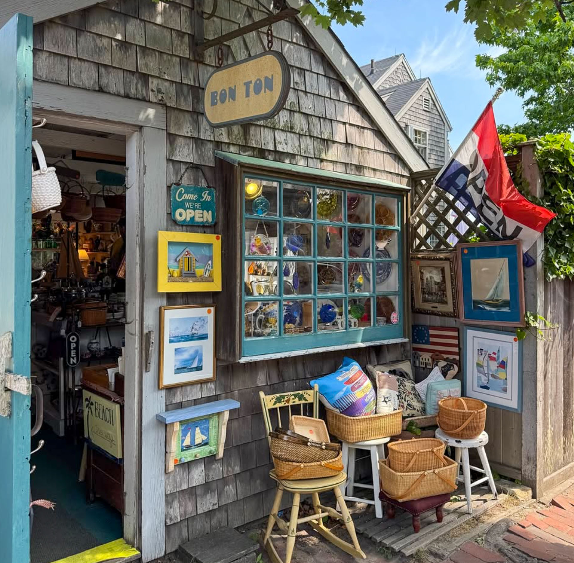 Nantucket Thrift Stores and Vintage Shops