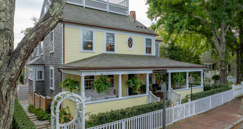 Town – 4 Gay Street