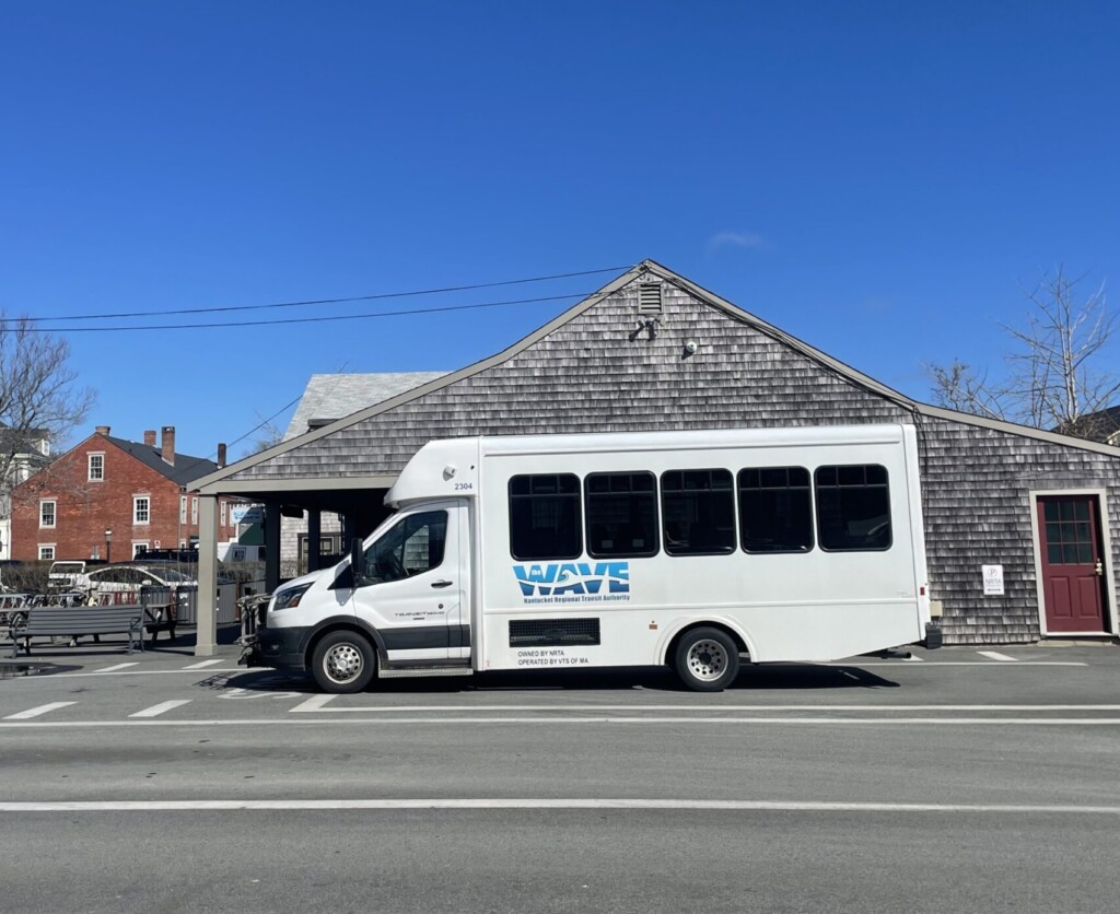 Nantucket Bus 