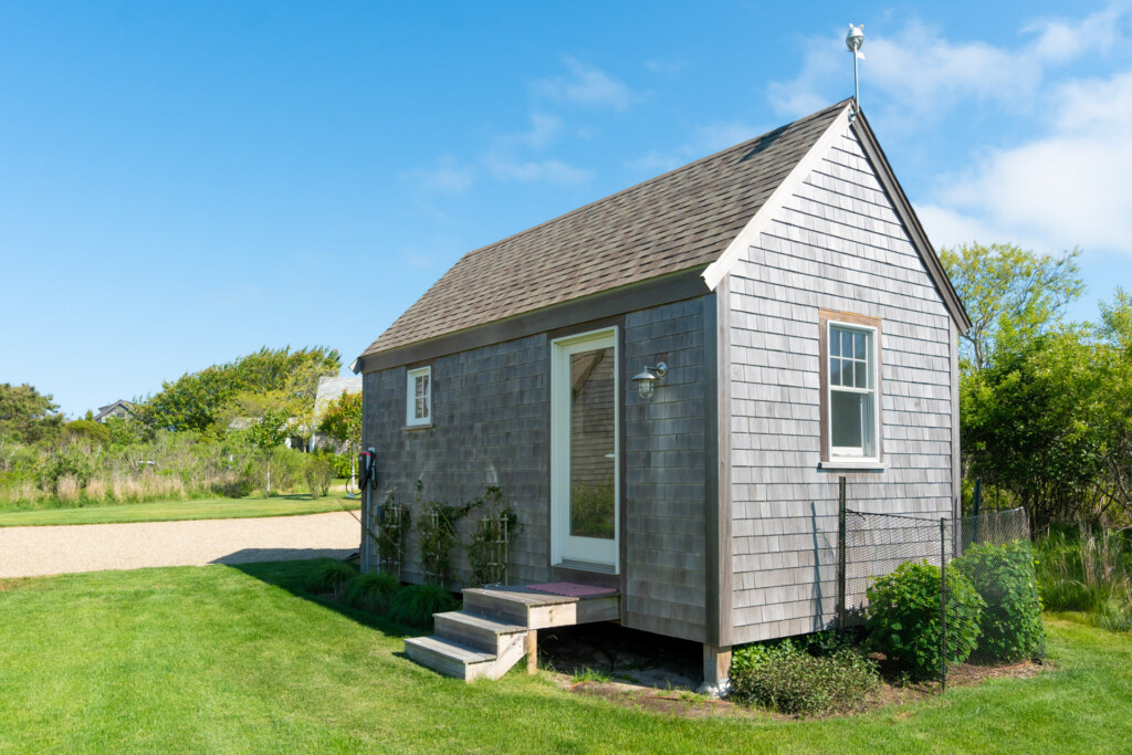 11 Mississippi Avenue