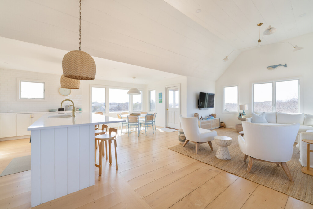 11 Mississippi Avenue