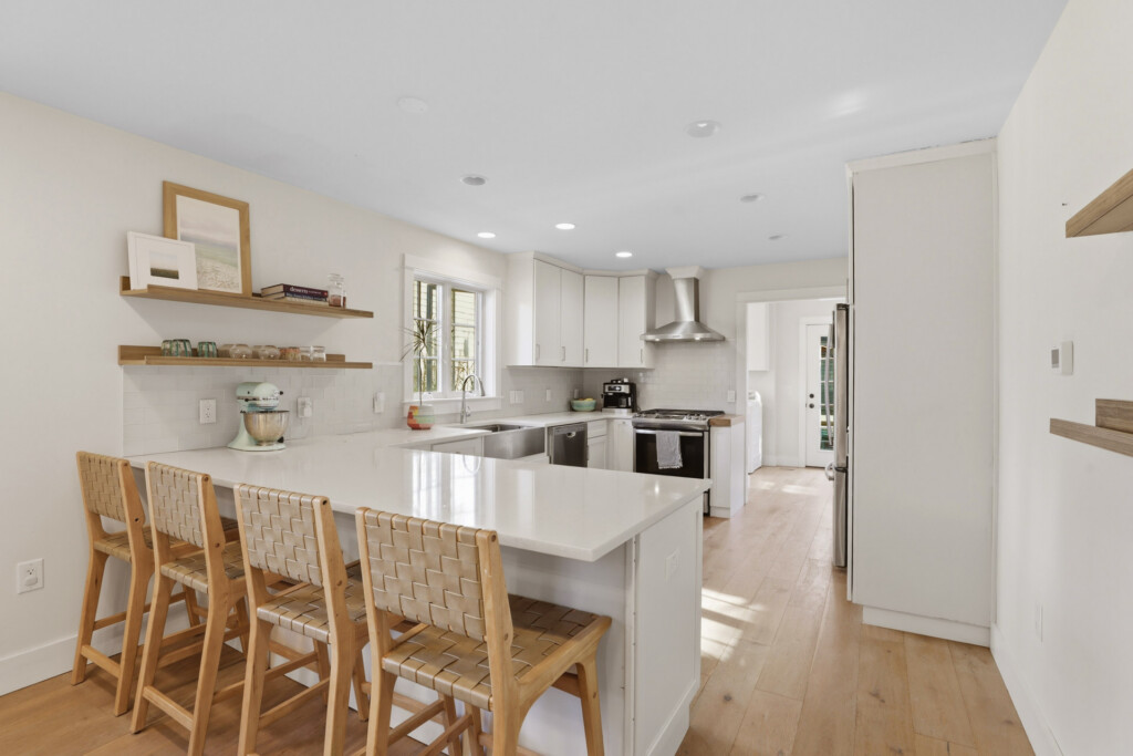 18 Pine Tree Road