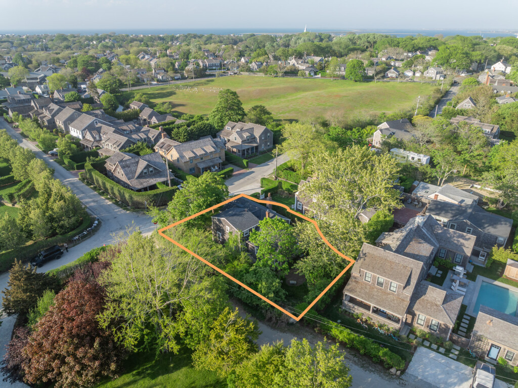 42 Vestal Street Nantucket