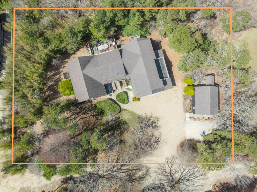 5 Toombs Court