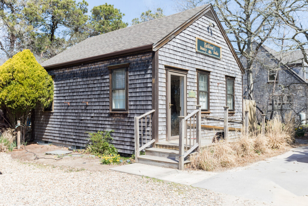5 Toombs Court