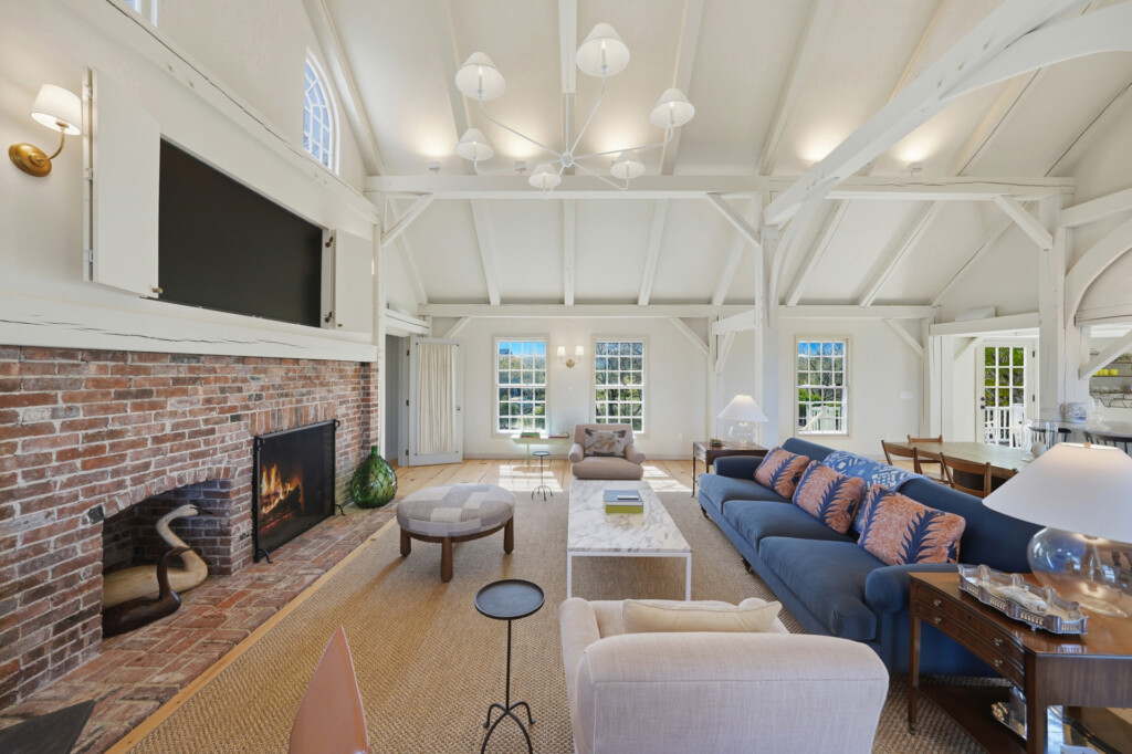 156 Madaket Road Nantucket
