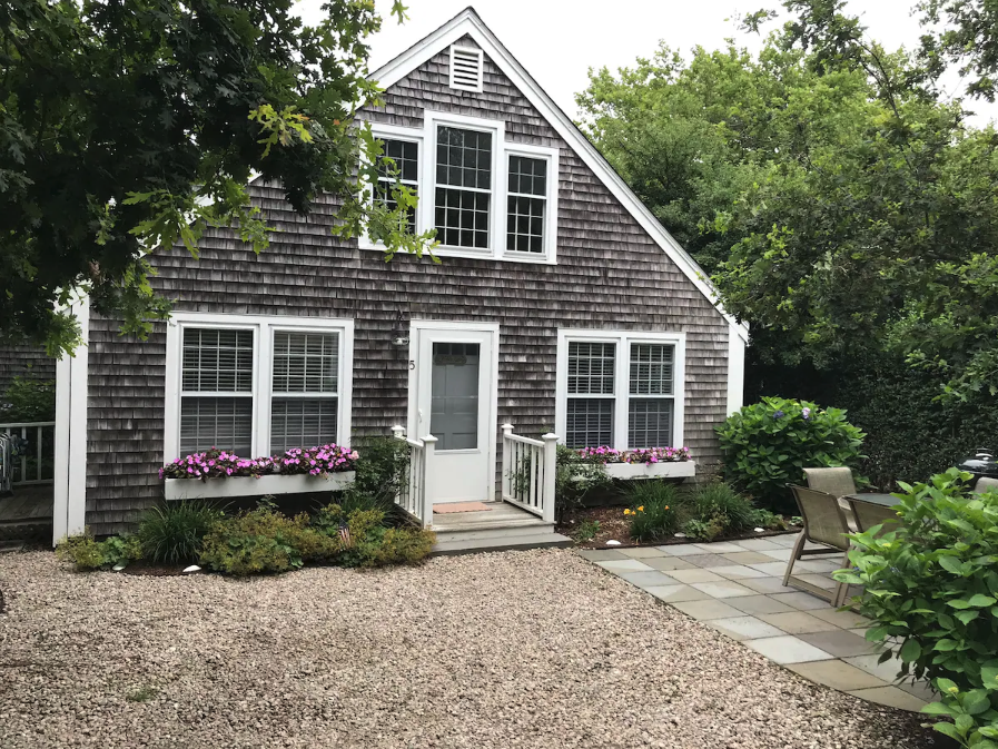 5 Powderhouse Lane (Left) Nantucket