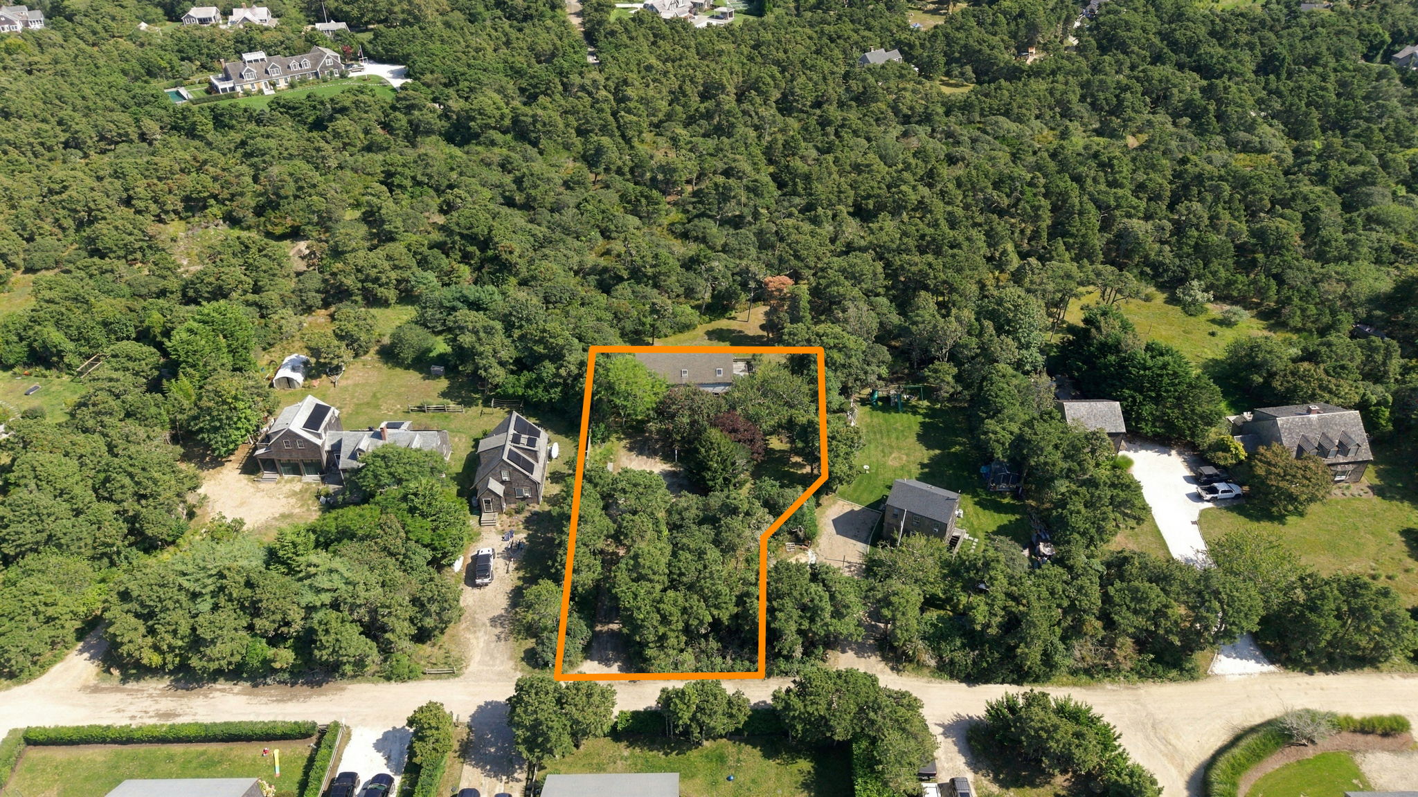 10_Field_Ave_Nantucket_MA_02554_002 (2)