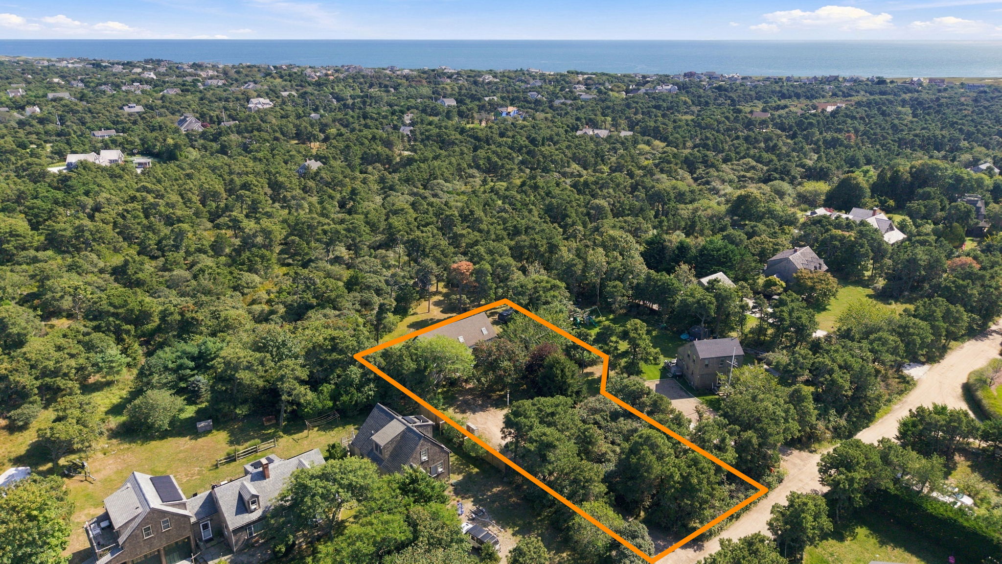 10_Field_Ave_Nantucket_MA_02554_003 (2) (1)